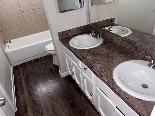 Building Photo - 903 Cherrywood Trail