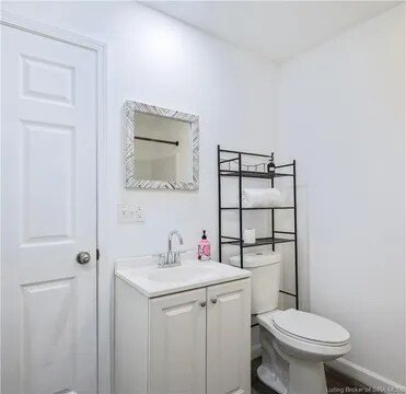 Building Photo - 710 English Ave