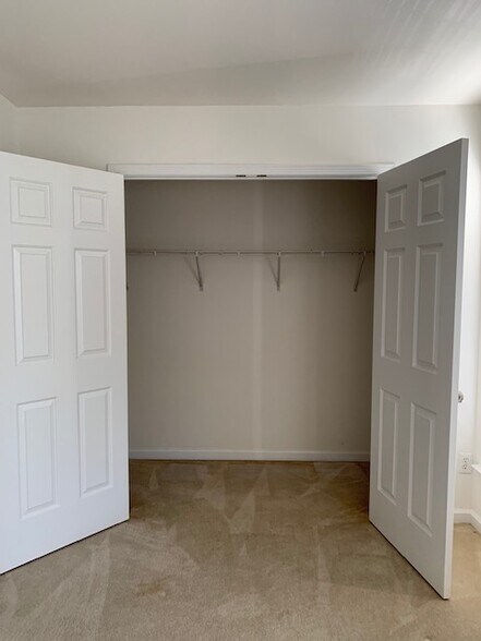 Closet - 11601 Windsor Castle Ln