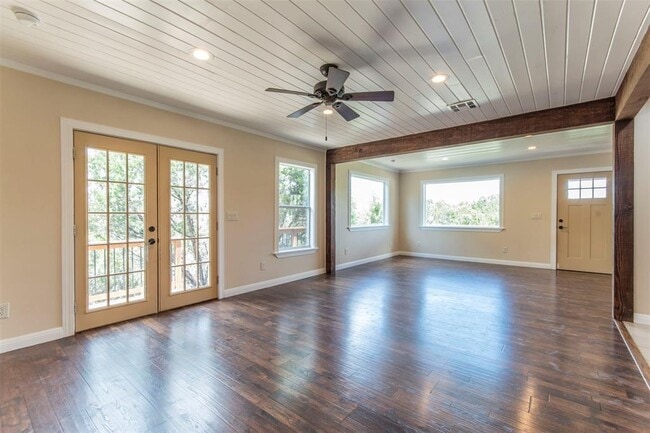 Building Photo - 21316 Crestmont