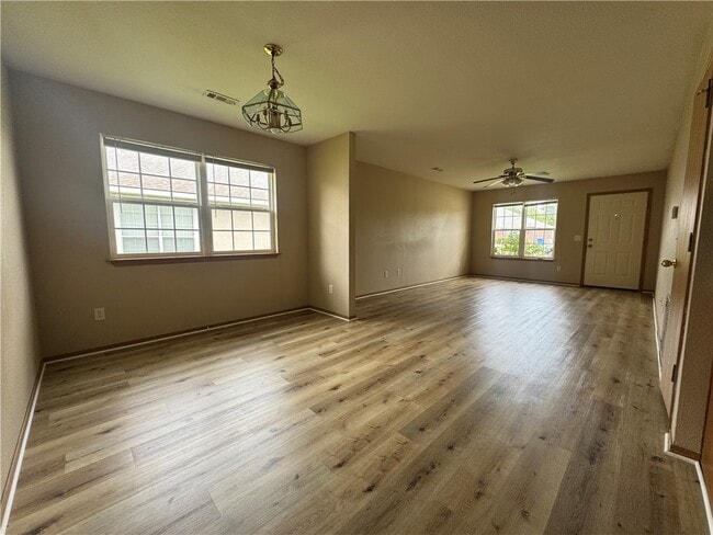 Building Photo - 1302 N 22nd St