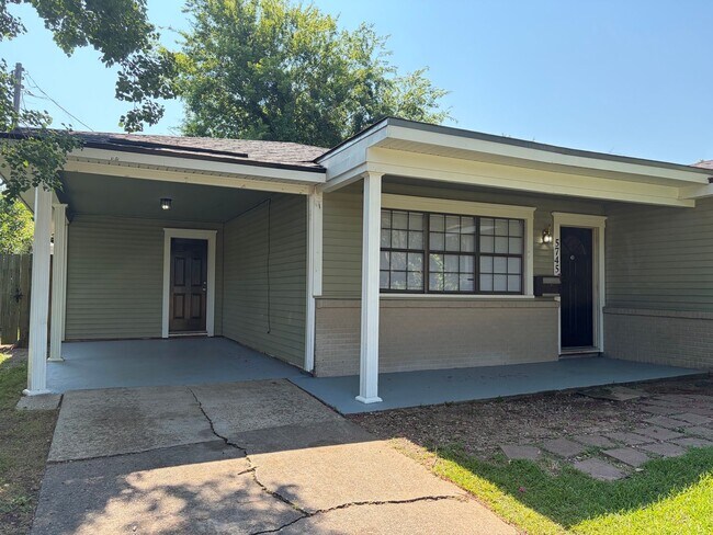 Building Photo - 3BR in Broadmoor