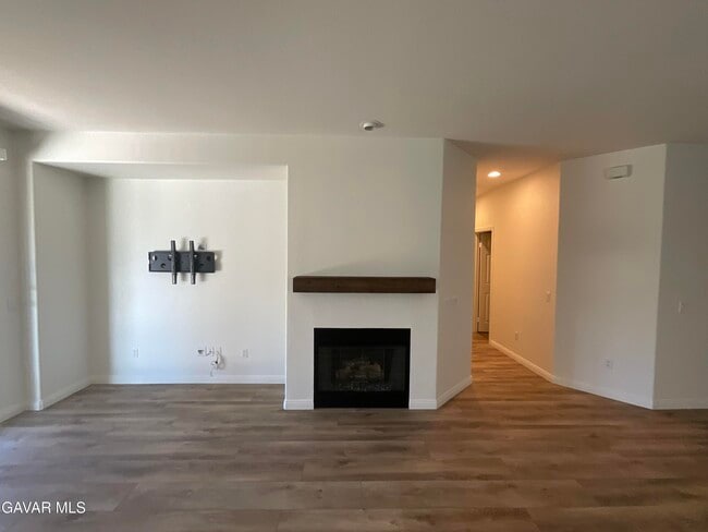 Building Photo - 6126 W Ave K1