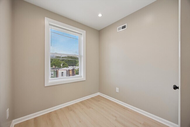 Building Photo - 6131 McMahon St