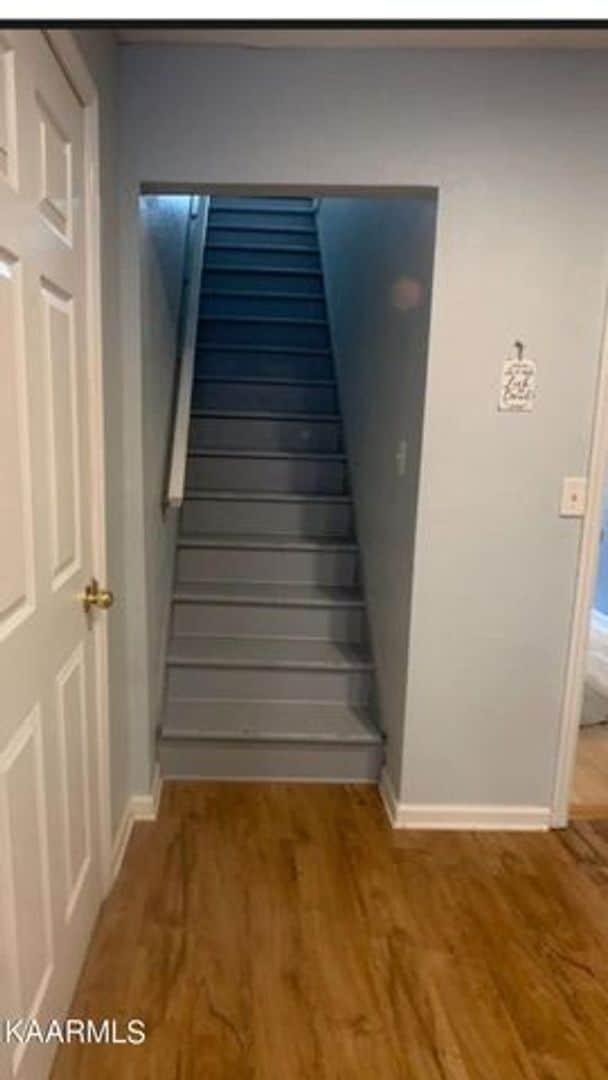 Building Photo - Maryville 37804 - 3 bedroom, 1.5 bath home - Call Troy Adams  865-233-6949