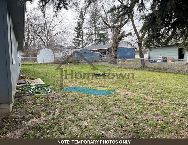 Building Photo - 2711 N 10th Pl