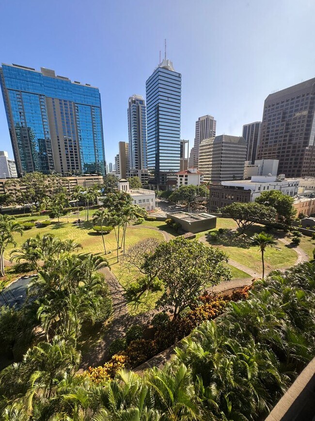 Building Photo - Available Now! Furnished Downtown 1 Bed/ 1 Bath Condo with A/C & Pool at Kukui Plaza