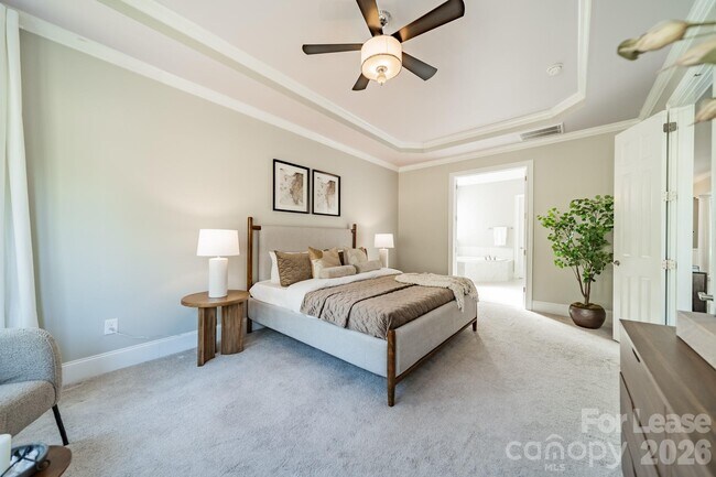 Building Photo - 15016 High Bluff Ct