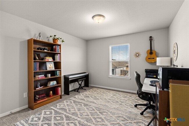 Building Photo - 2233 Chia Ct