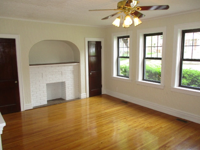 Building Photo - 1079 Terrace Dr