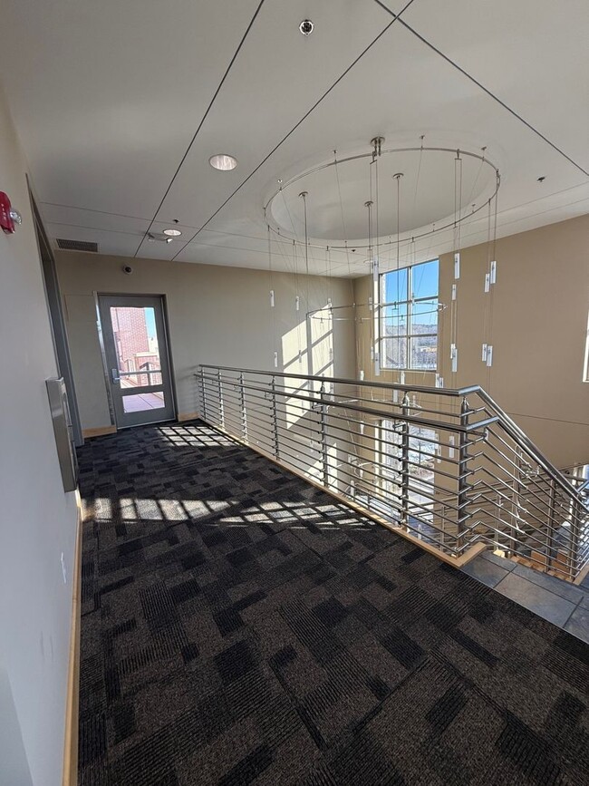 Building Photo - Blue Earth One Bedroom For Lease