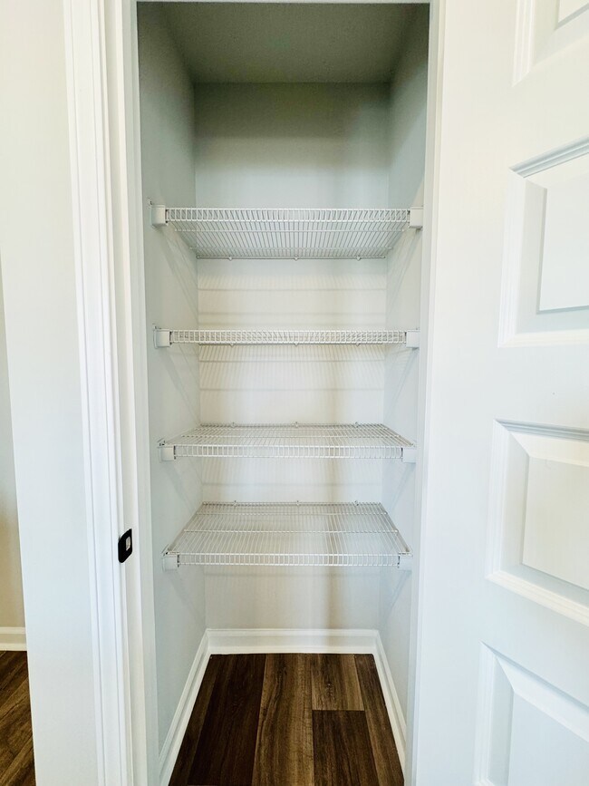 Building Photo - 348 SC-348