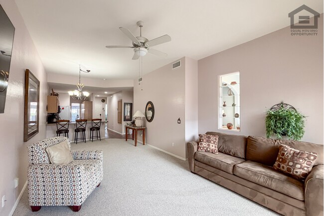 Building Photo - 205 N 74th St