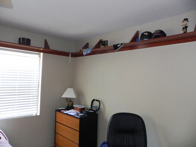 Building Photo - 104 Cedarwood Ln