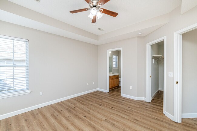 Building Photo - 6259 N Water Cress Cir