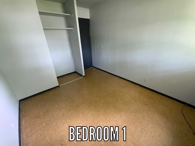 Building Photo - 1001 Glenwood Dr