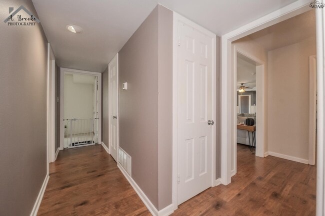 Building Photo - 4306 Briar Cliff Dr