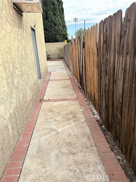 Building Photo - 424 E Blueridge