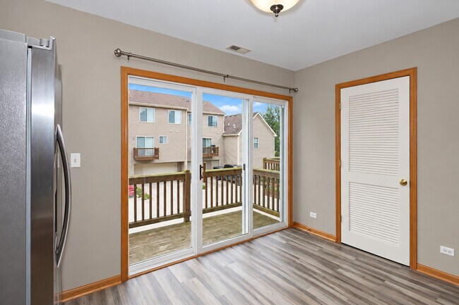 Building Photo - 1306 Shamrock Ln