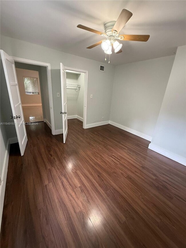 Building Photo - 3131 Carter St