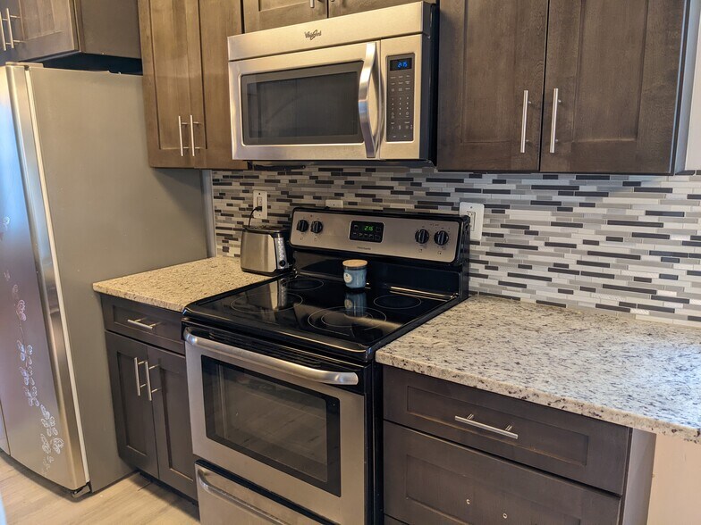 Building Photo - 3152 Bayswater Ct