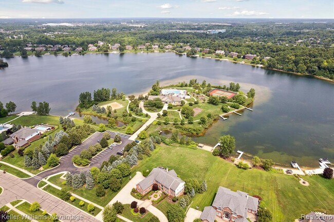 Building Photo - 24323 Bellingham Dr