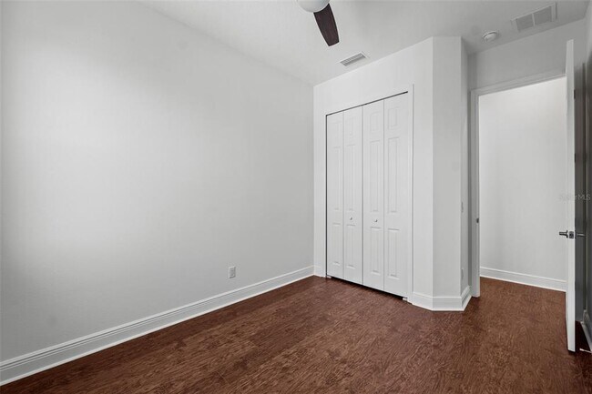 Building Photo - 5728 Biscayne Ct