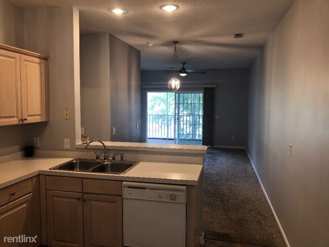 Building Photo - 5402 Sweetwater Blvd