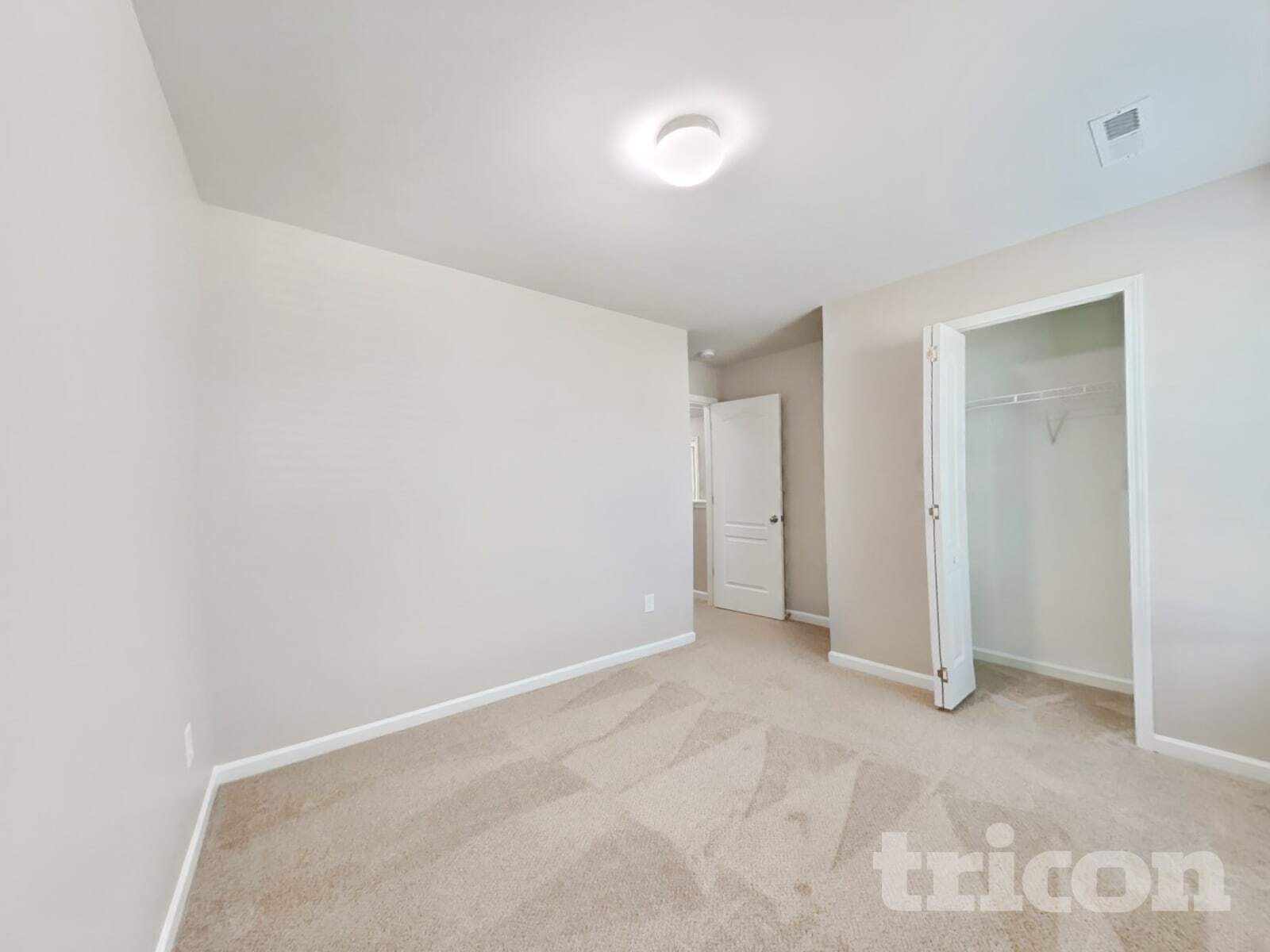 Building Photo - 226 Hallow Oak St