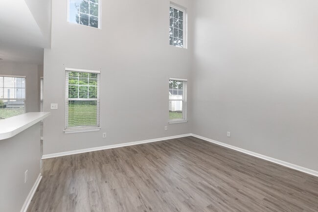 Building Photo - 3727 Bullard St
