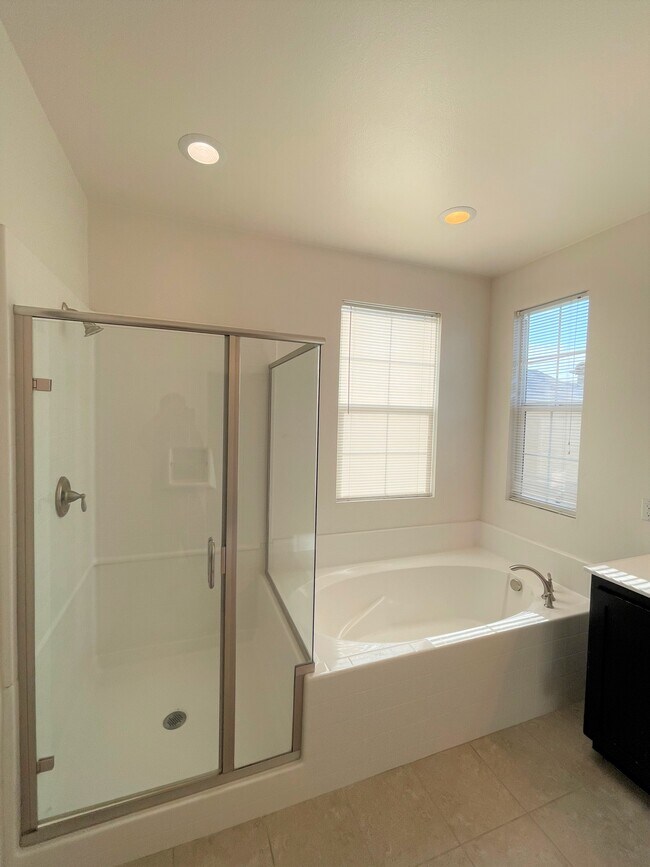 Building Photo - 2879 S Via Belamaria