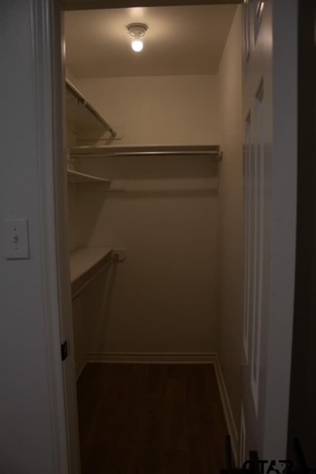 Building Photo - 11380 Derby Dr