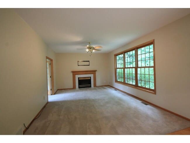 Building Photo - 19015 31st Pl N