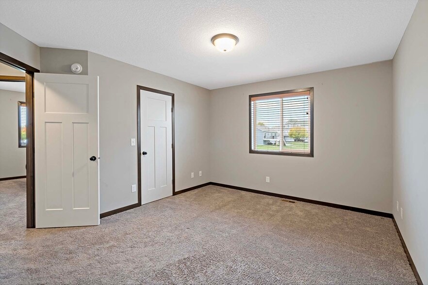 Building Photo - 7713 Lambert Cir NE