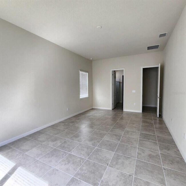 Building Photo - 15381 Willow Ridge Dr