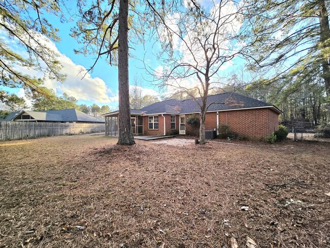 Building Photo - 160 Pinnacle Ct