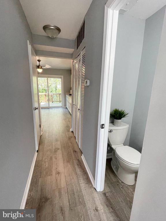 Building Photo - 1928 Rainbow Ct