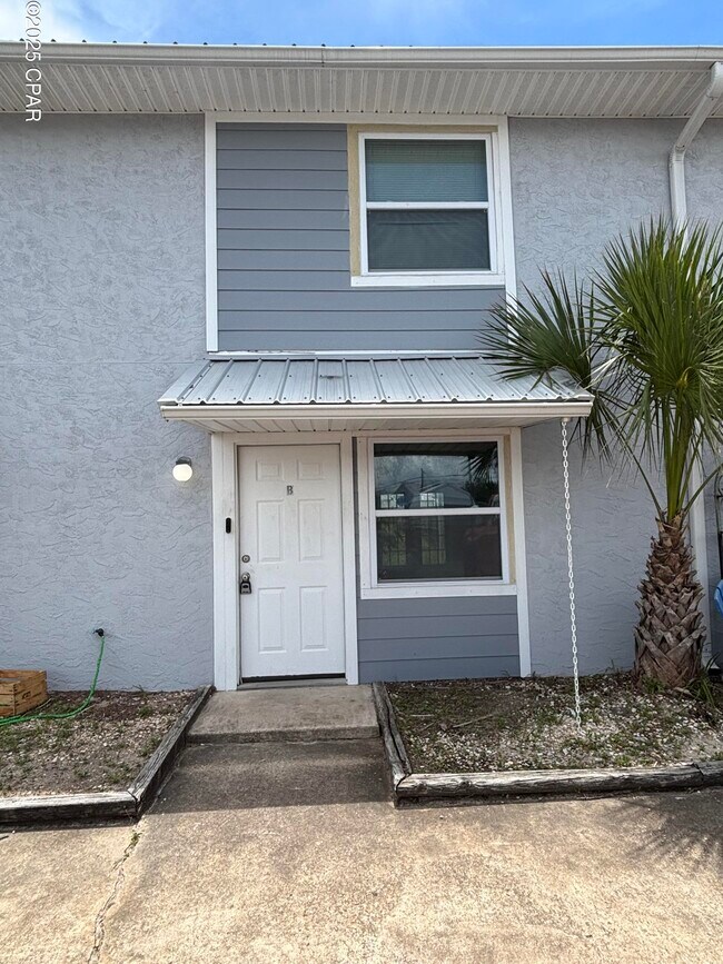 Primary Photo - 8003 Beach Dr