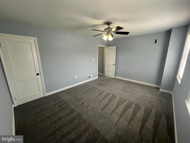 Building Photo - 7118 Eastbrook Ave