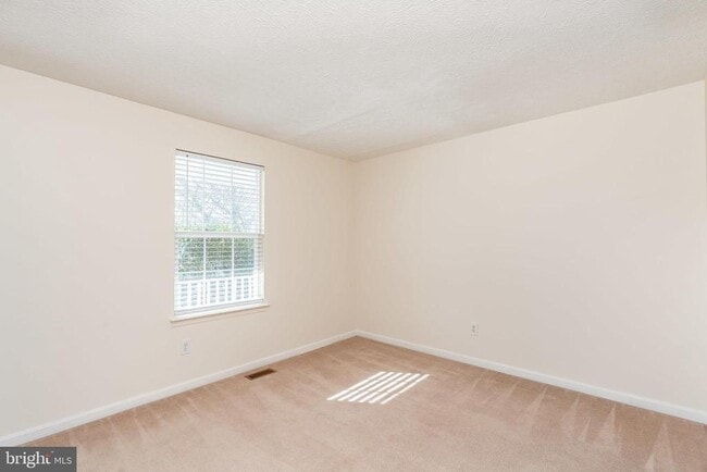Building Photo - 1402 Spring Plow Ct