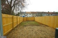 Building Photo - 1656 Woodtree Ct E