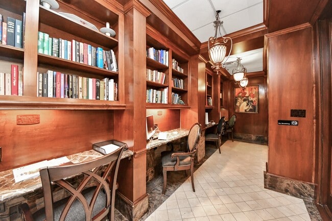 Building Photo - 3525 Sage Rd