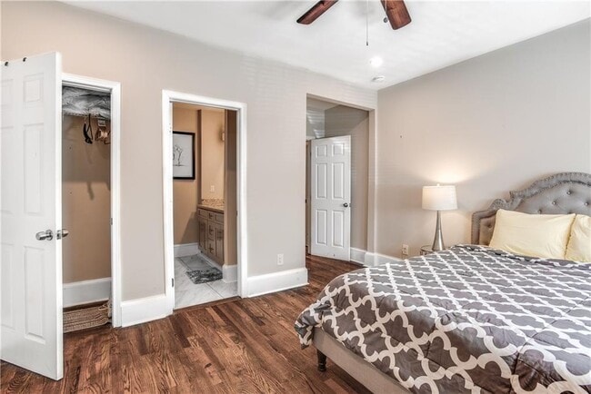 Building Photo - 1158 Donnelly Ave SW