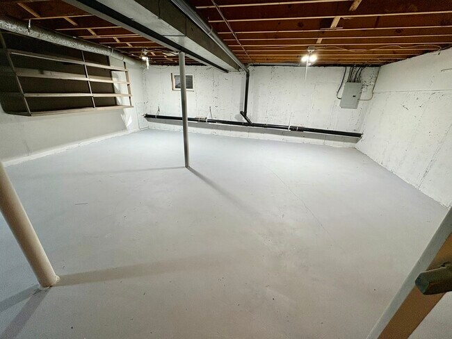 Building Photo - 207 Walker Dr