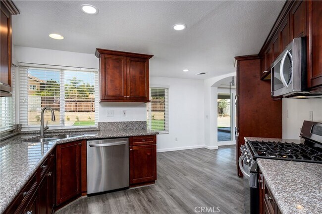 Building Photo - 8608 Oakthorn Cir
