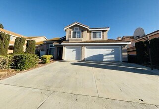 Building Photo - 22681 Belaire Dr
