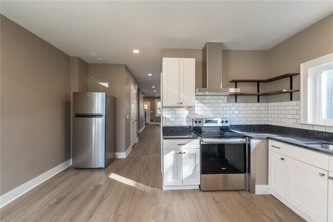 Building Photo - 531 N Euclid Ave