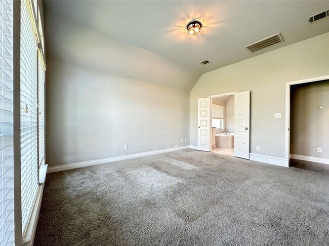 Building Photo - 15 Eden Hollow Ln