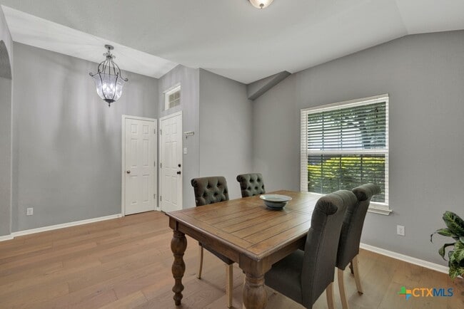 Building Photo - 481 Bayou Bend Dr