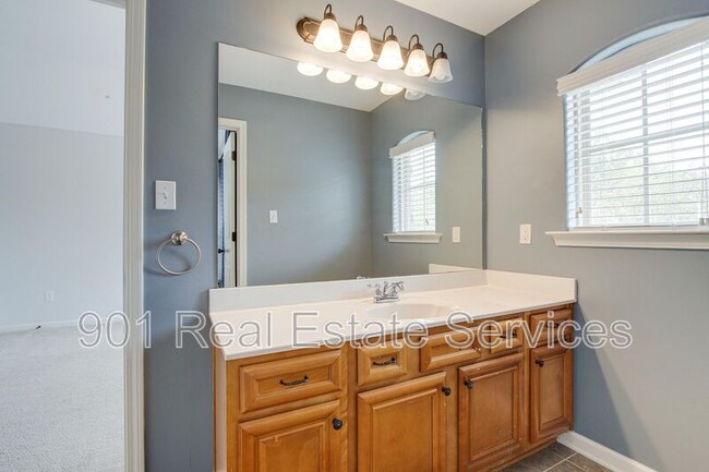 Building Photo - 7827 Anna Calla Way